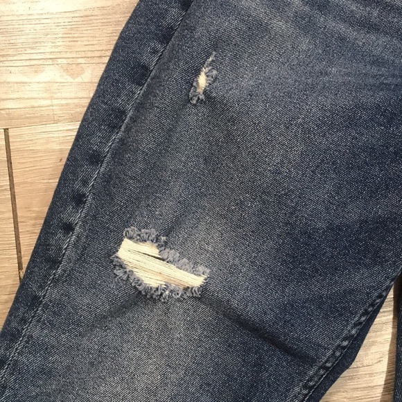 Silver Jeans “Not Your Boyfriends Jeans” Distressed Medium Wash Jeans size 32 - Picture 5 of 11